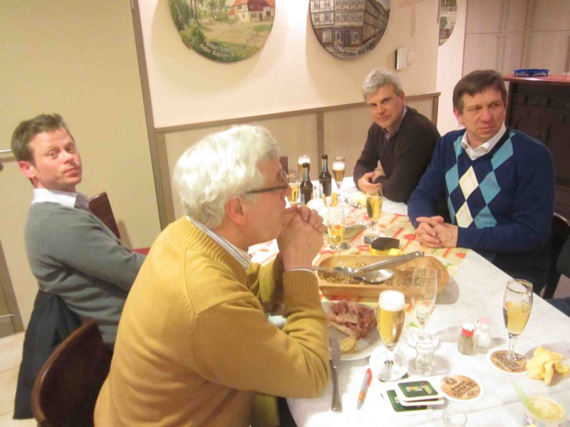 Malte Jenssen (2. Sektion), Karl-Heinrich Belte, Andreas Konschak (beide 3. Sektion) und Dr. Holger Schramm (Rekrut 2016) Malte Jenssen (2. Sektion), Karl-Heinrich Belte, Andreas Konschak (beide 3. Sektion) und Dr. Holger Schramm (Rekrut 2016)